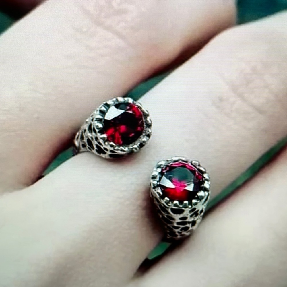 Open ring with 2 stones, NEW